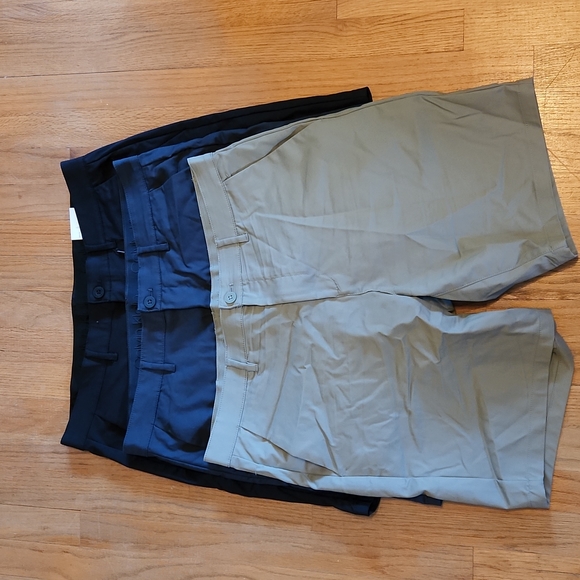 Navy Blue Calvin Klein Men's Shorts 34W - Picture 4 of 4